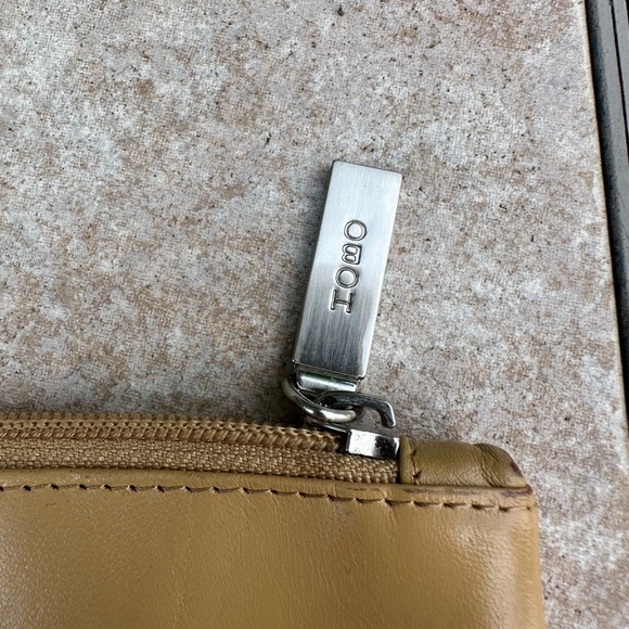 HOBO INTERNATIONAL WRISTLET - Picture 4 of 10